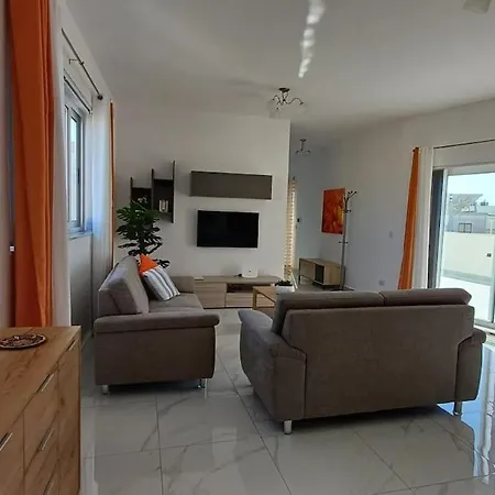 Tan-nanniet Penthouse In