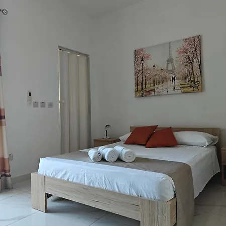 Tan-nanniet Penthouse In Апартаменты