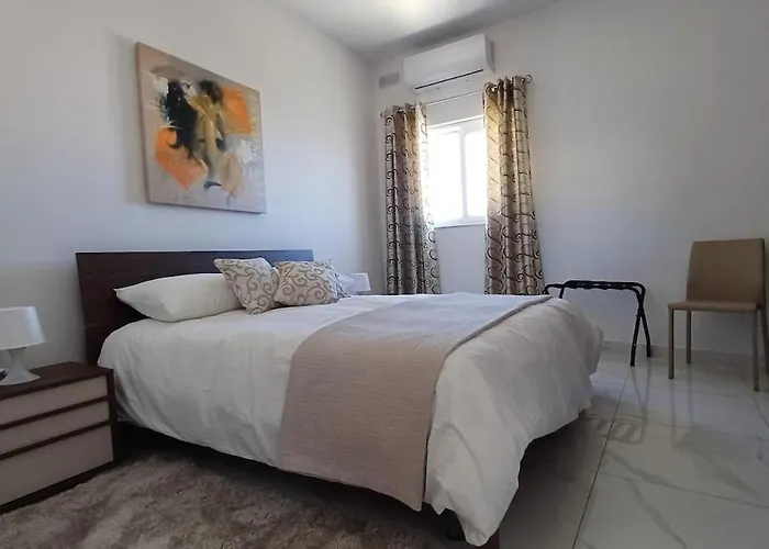 Tan-nanniet Penthouse In