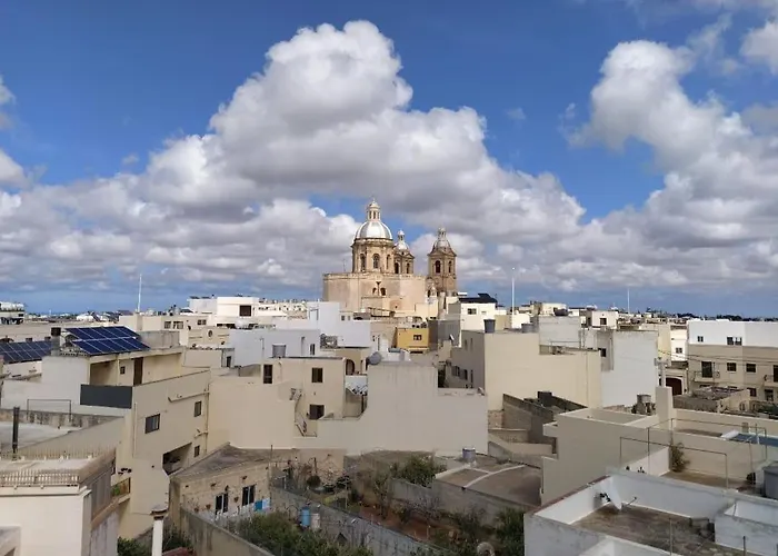 Tan-nanniet Penthouse In