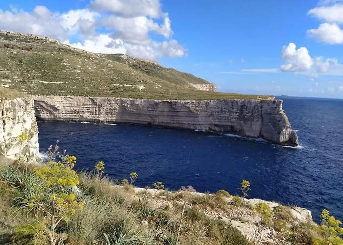 アパート Tan-nanniet Penthouse In Dingli