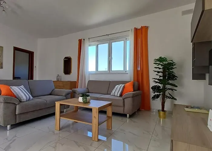 Tan-nanniet Penthouse In *