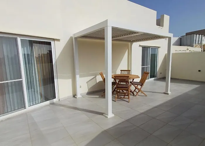 Tan-nanniet Penthouse In * Dingli